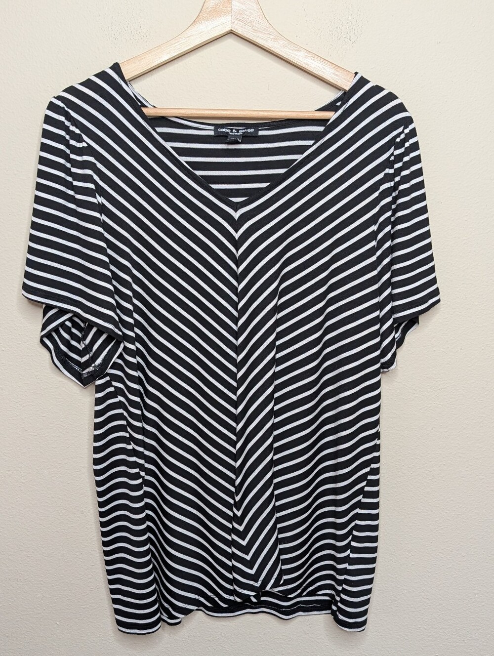 Cable & Gauge Black and White Striped V-Neck Top 1X